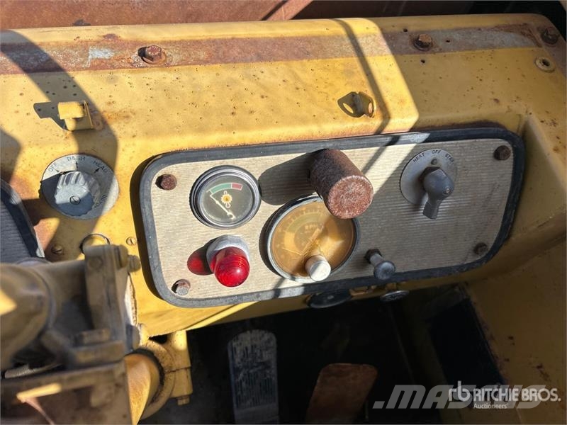 CAT 631C كاشطات