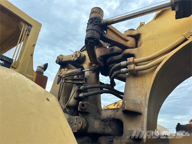 CAT 631C Strgalci