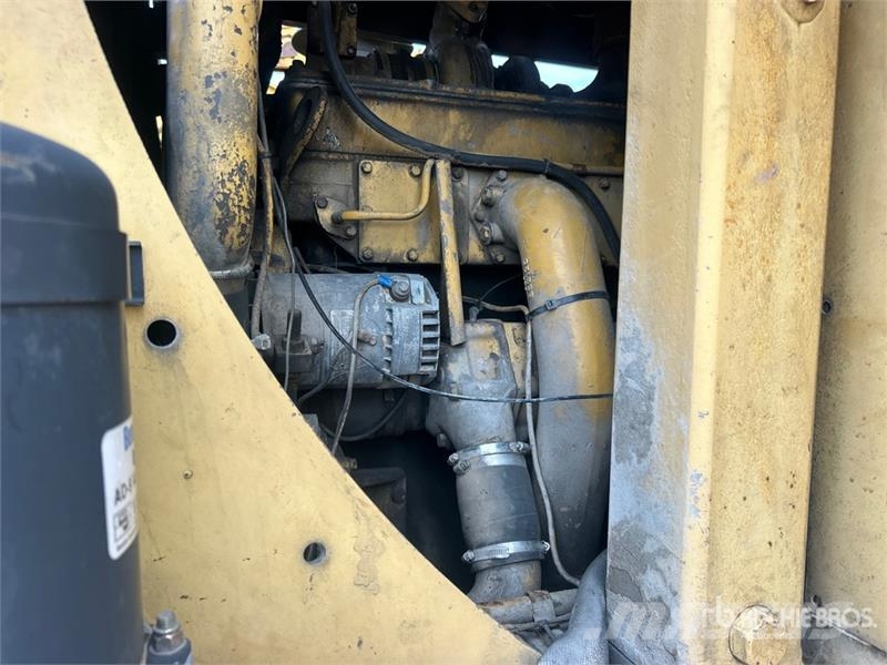 CAT 631C Strgalci