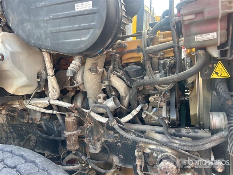 CAT 660S 6x4 Vacuum Tanker Truck コンバイン／バキュームトラック