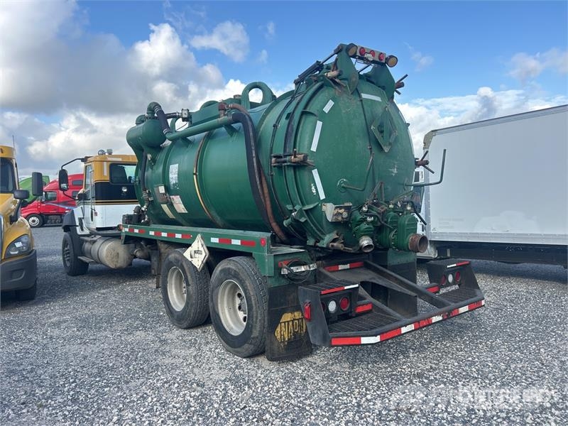 CAT 660S 6x4 Vacuum Tanker Truck コンバイン／バキュームトラック