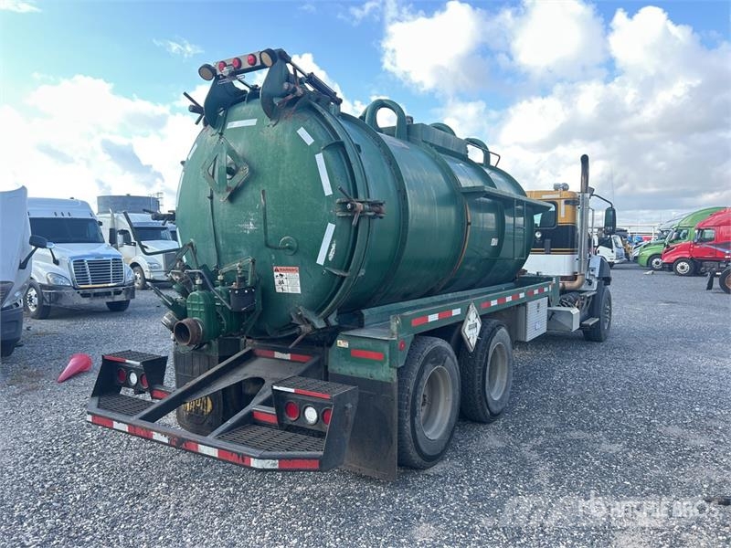 CAT 660S 6x4 Vacuum Tanker Truck コンバイン／バキュームトラック