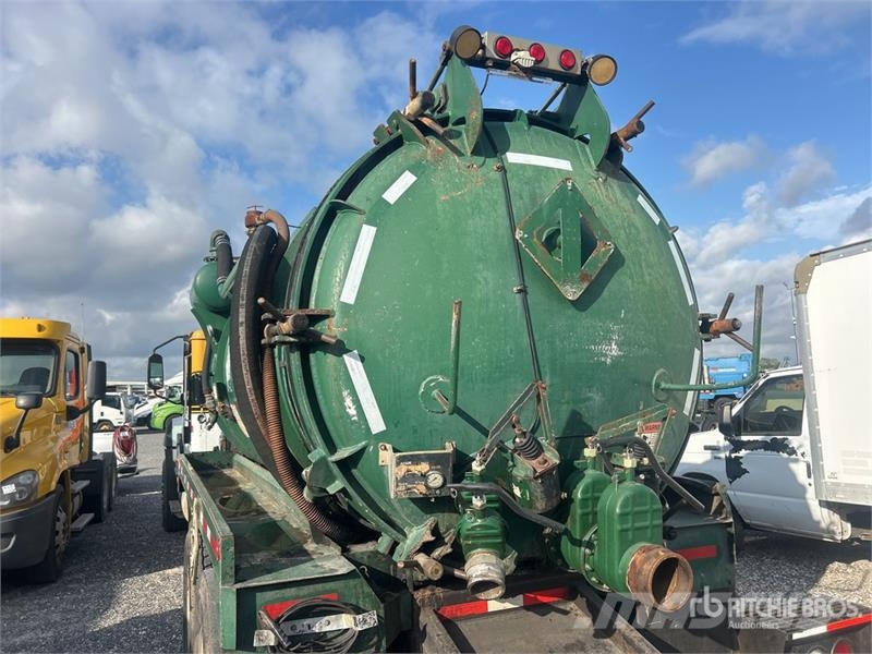 CAT 660S 6x4 Vacuum Tanker Truck コンバイン／バキュームトラック