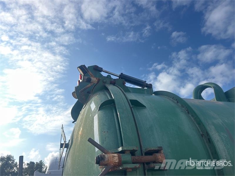 CAT 660S 6x4 Vacuum Tanker Truck コンバイン／バキュームトラック