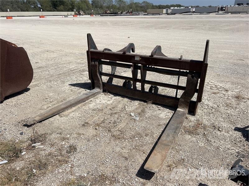 CAT 69 in Wheel Loader Forks Δικράνες