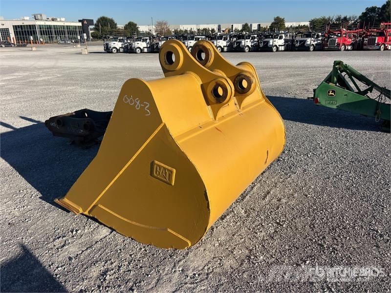 CAT 72 in Digging Excavator Bucket دلاء