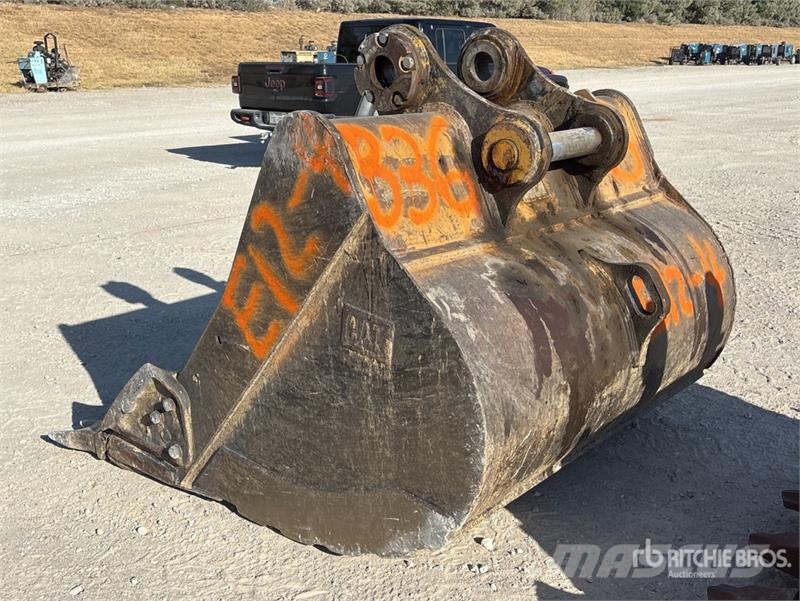 CAT 72 in Digging Excavator Bucket Кофи