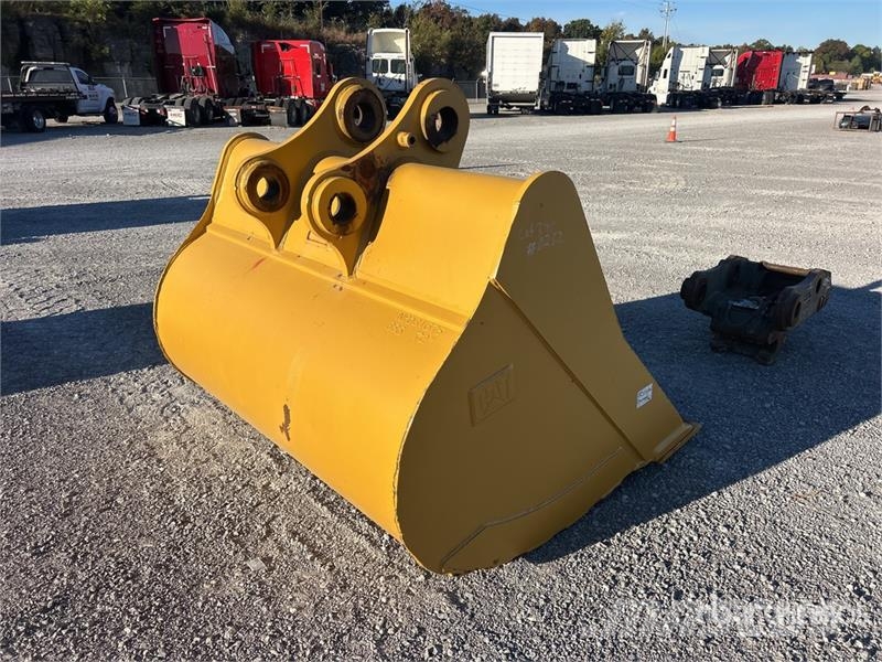 CAT 72 in Digging Excavator Bucket دلاء
