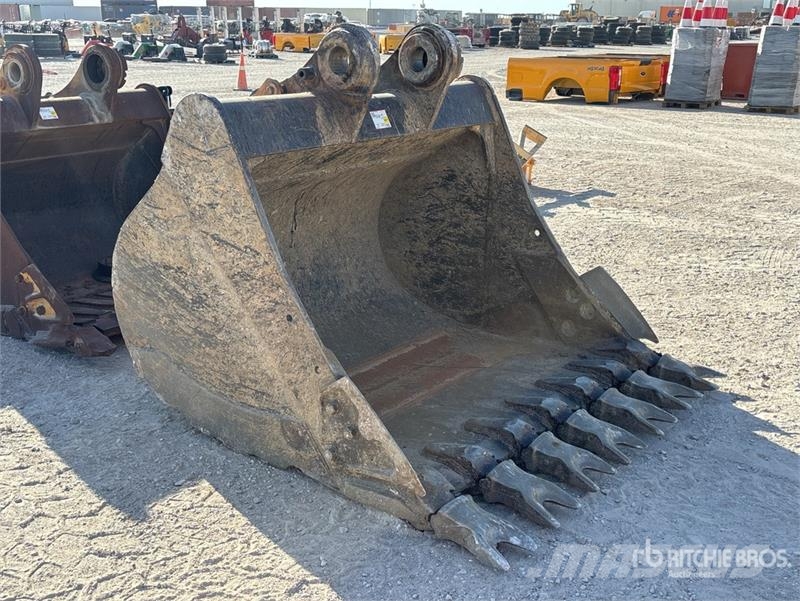 CAT 72 in Digging Excavator Bucket Кофи