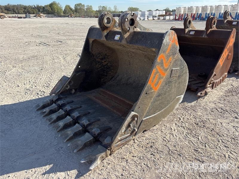 CAT 72 in Digging Excavator Bucket Кофи