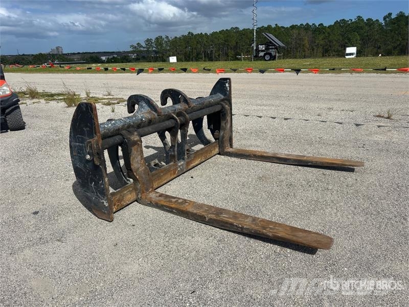 CAT 72 in Wheel Loader Forks Fourche