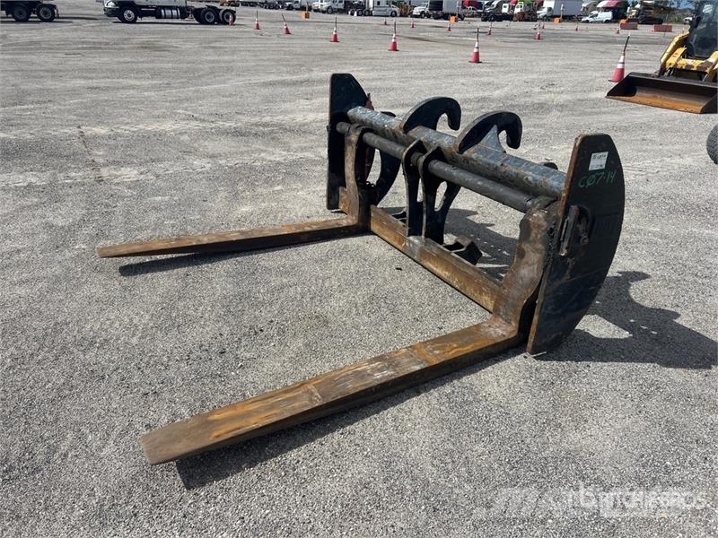 CAT 72 in Wheel Loader Forks Fourche