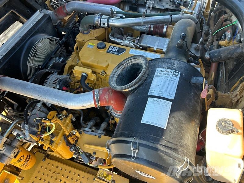 CAT 730C 铰接式自卸车