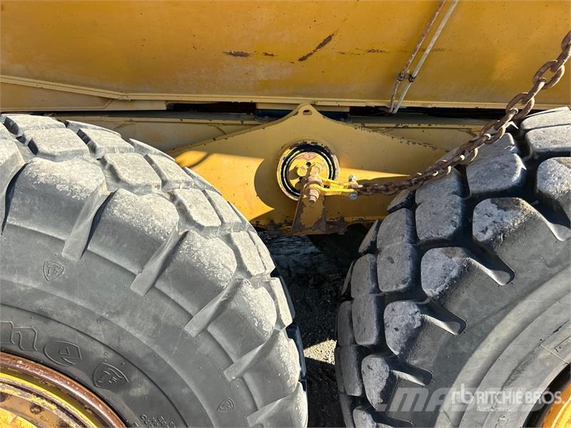CAT 730C 铰接式自卸车