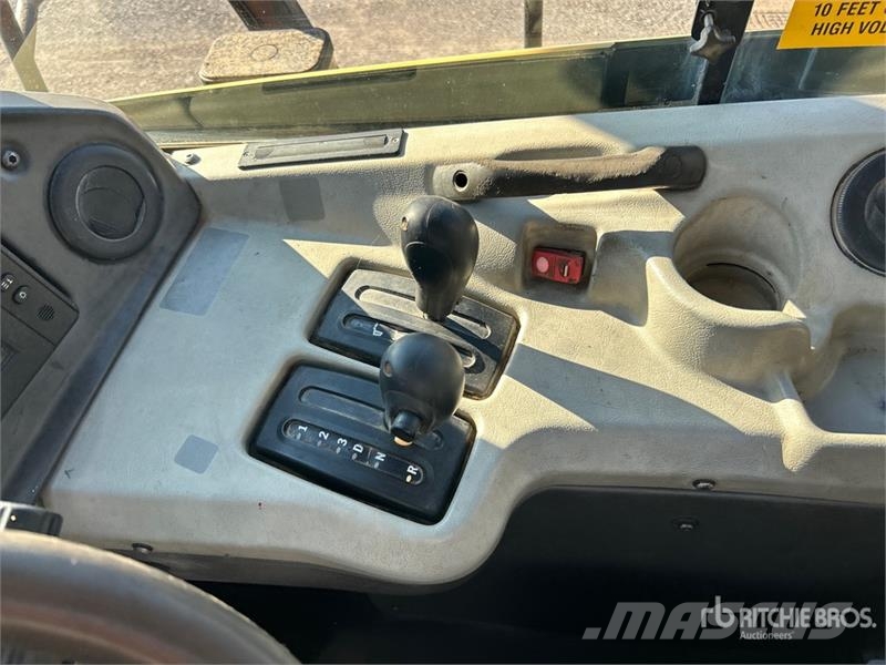 CAT 730C 铰接式自卸车