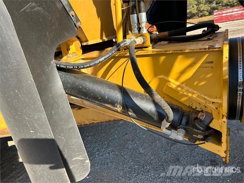 CAT 730C 铰接式自卸车