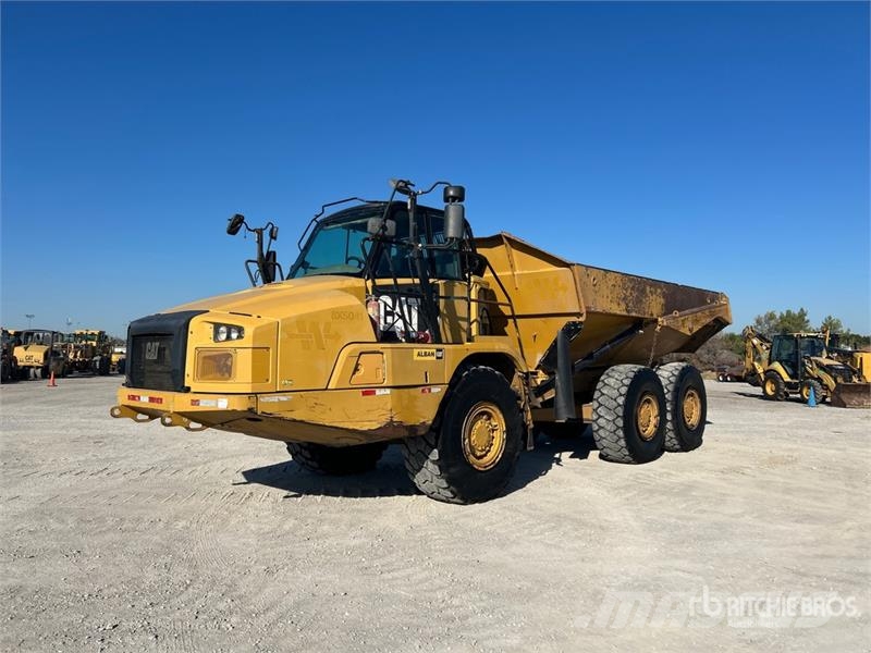 CAT 730C 铰接式自卸车