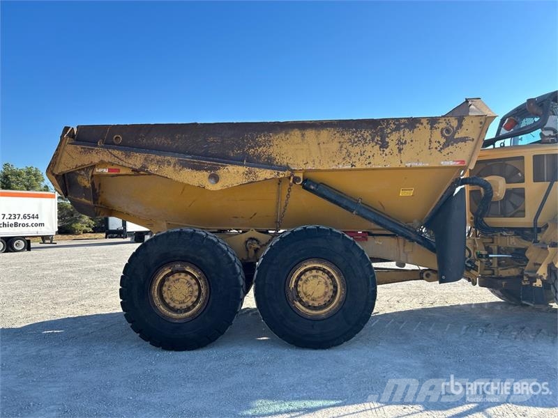 CAT 730C 铰接式自卸车