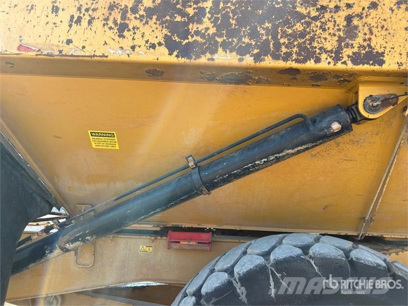 CAT 730C 铰接式自卸车