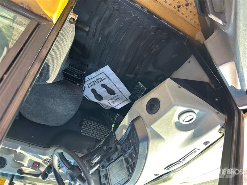 CAT 730C 铰接式自卸车