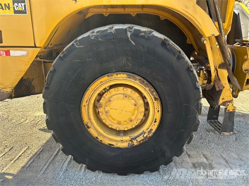 CAT 730C 铰接式自卸车