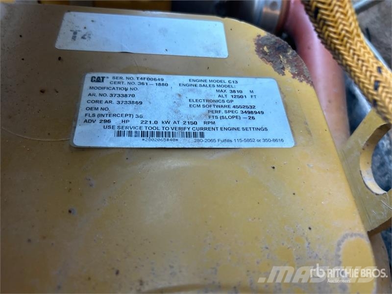 CAT 730C 铰接式自卸车