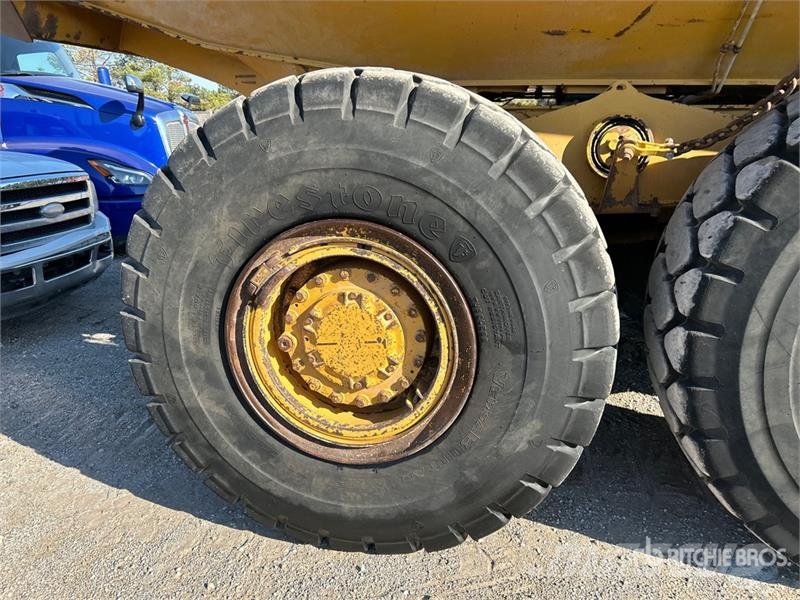 CAT 730C 铰接式自卸车