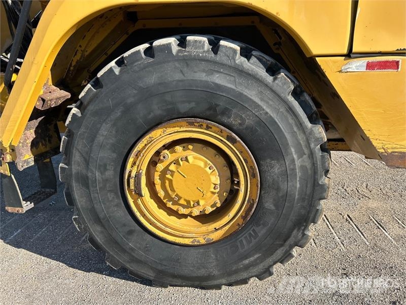 CAT 730C 铰接式自卸车