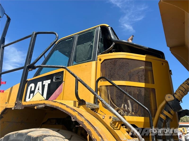 CAT 740B 연결식 홀러