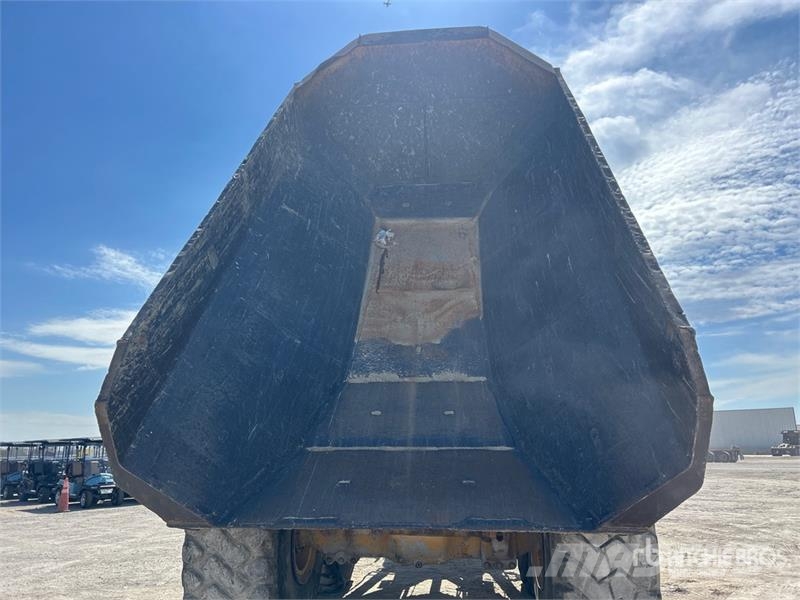 CAT 740B 연결식 홀러