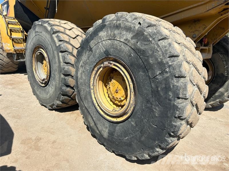 CAT 740B 연결식 홀러