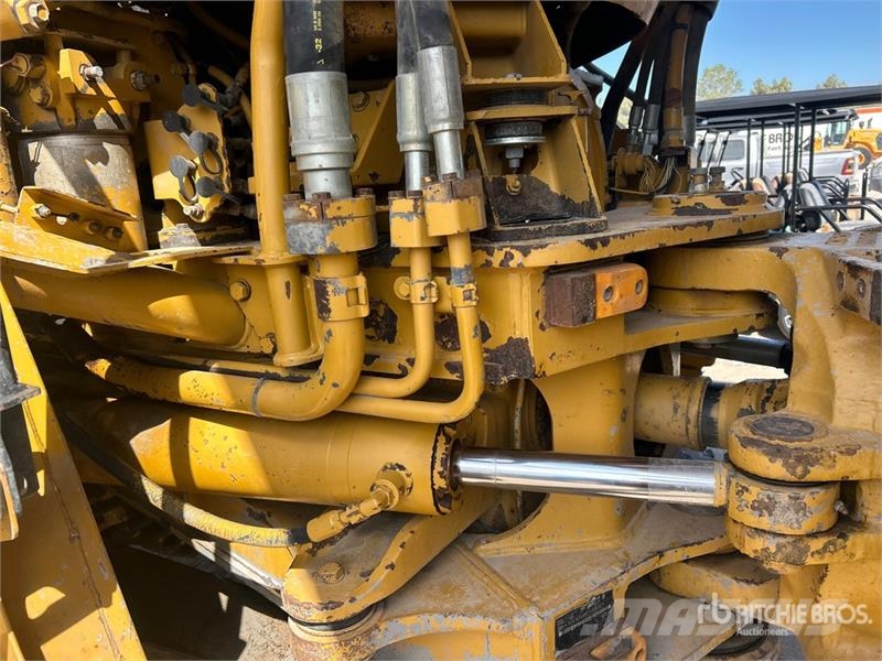 CAT 740B 연결식 홀러