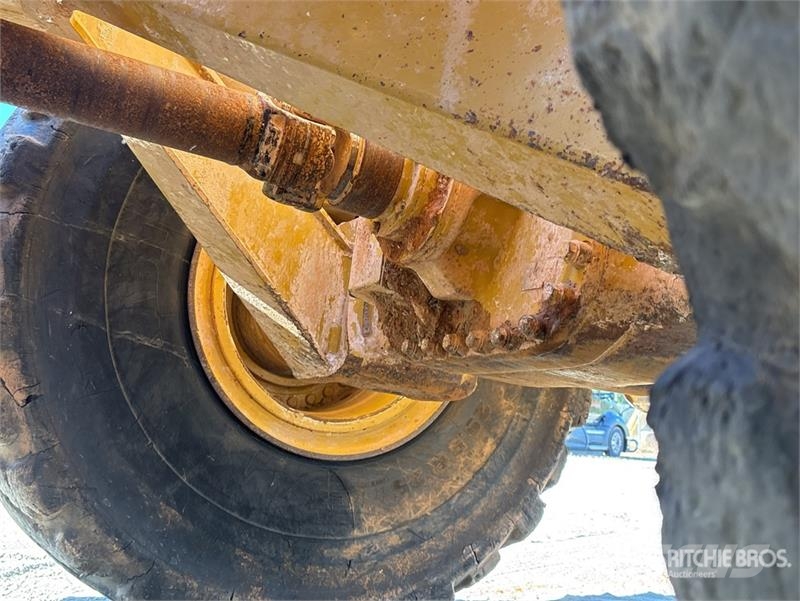 CAT 740B 铰接式自卸车