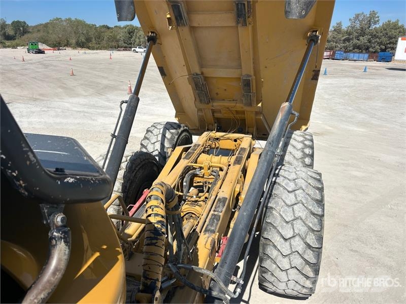 CAT 740B 연결식 홀러