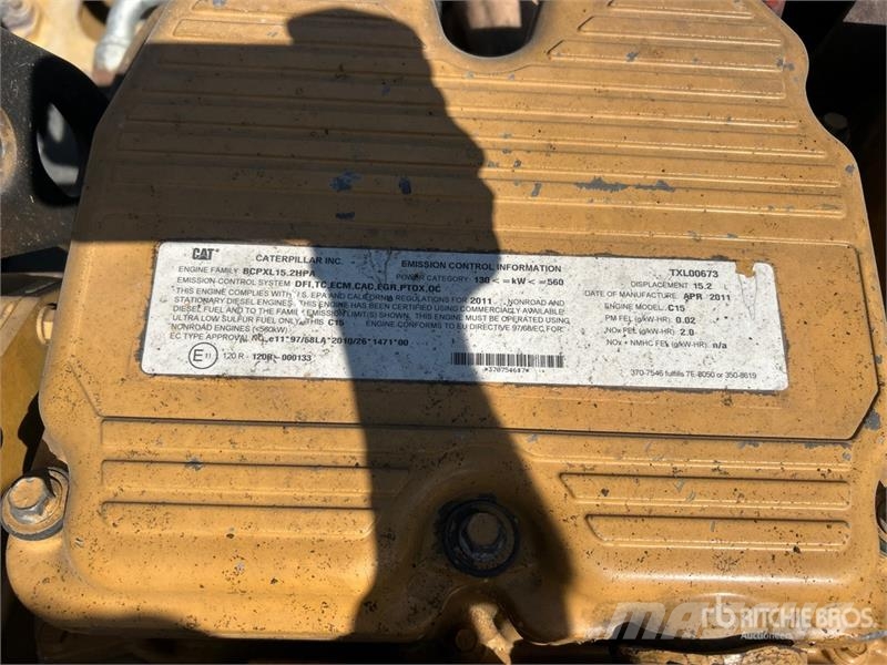 CAT 740B 연결식 홀러