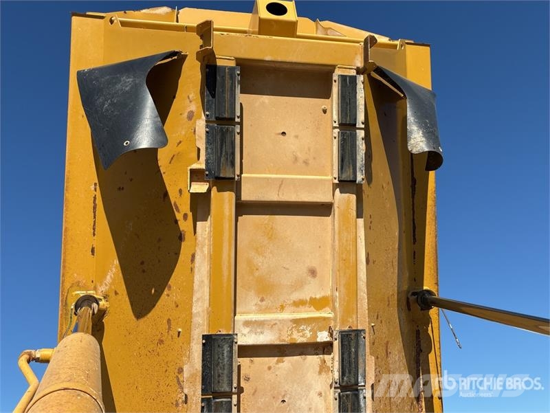 CAT 740B 铰接式自卸车