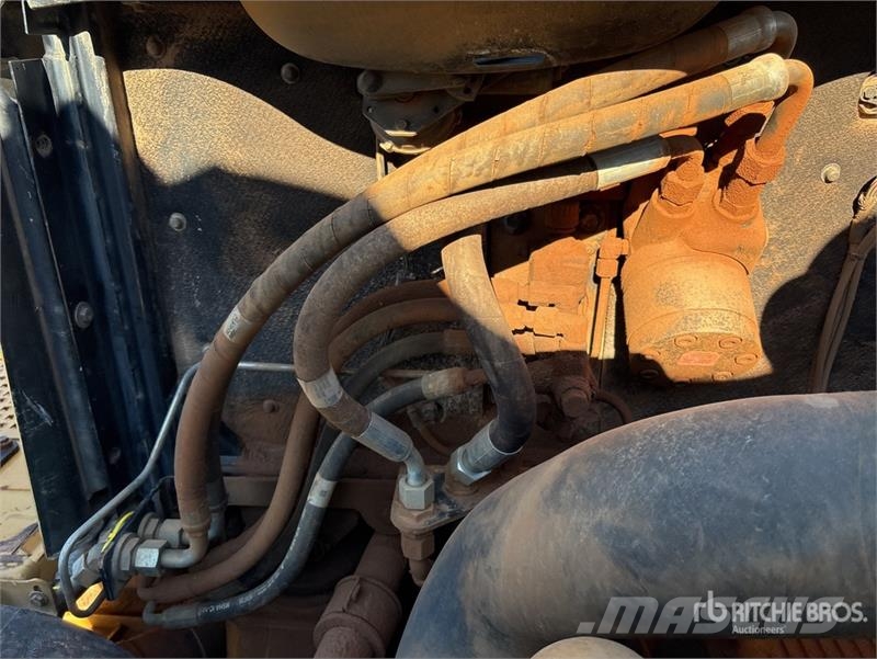 CAT 740B 铰接式自卸车