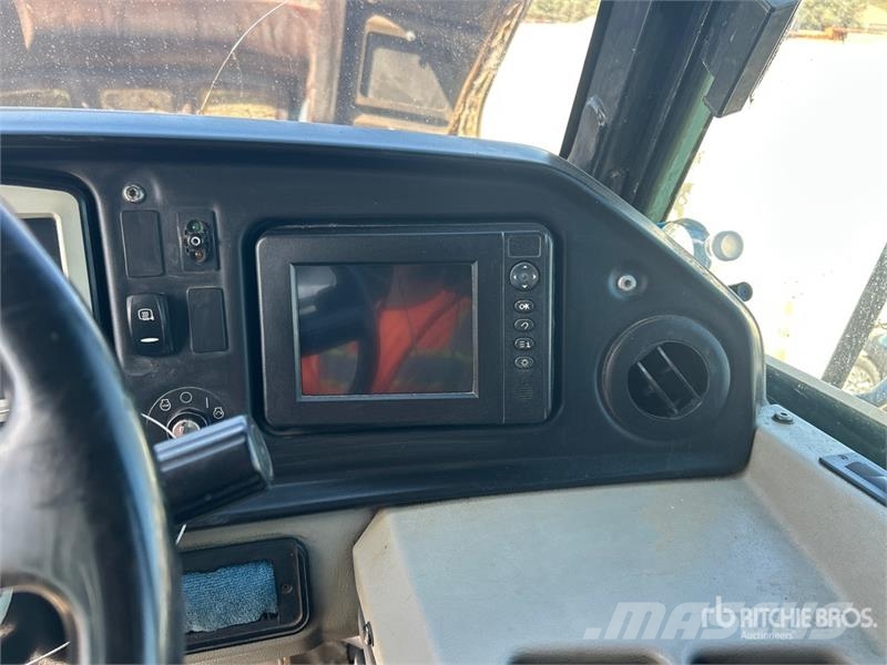 CAT 740B 연결식 홀러