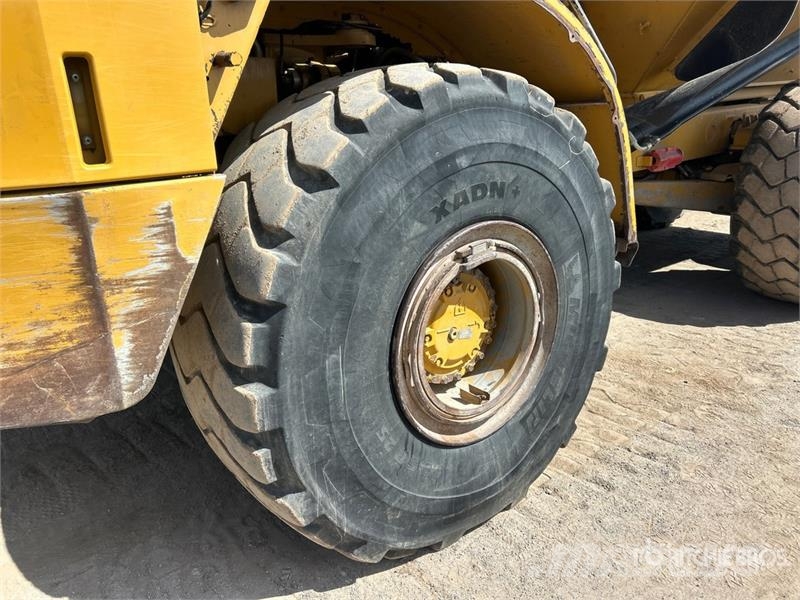 CAT 740B 연결식 홀러