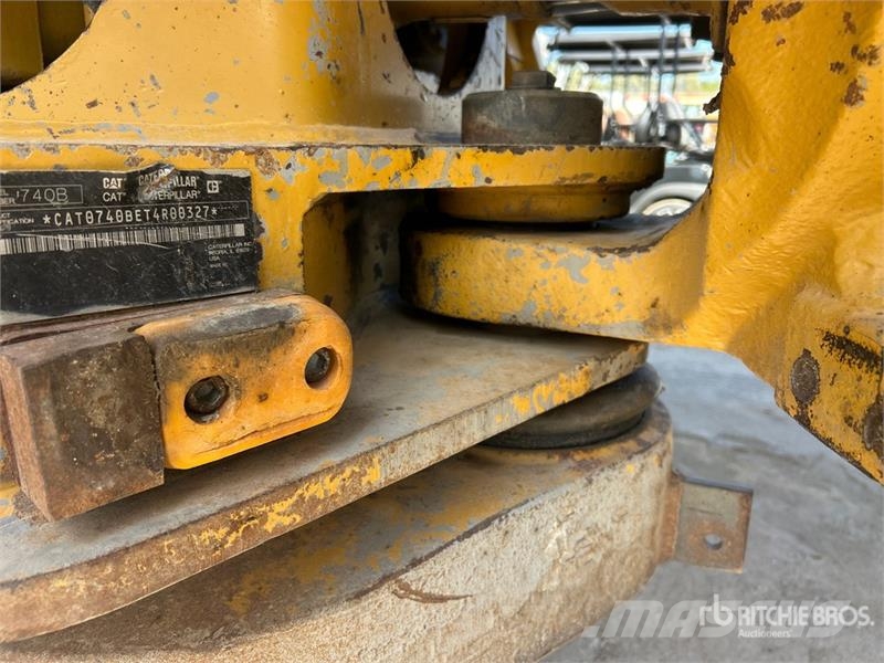CAT 740B 연결식 홀러
