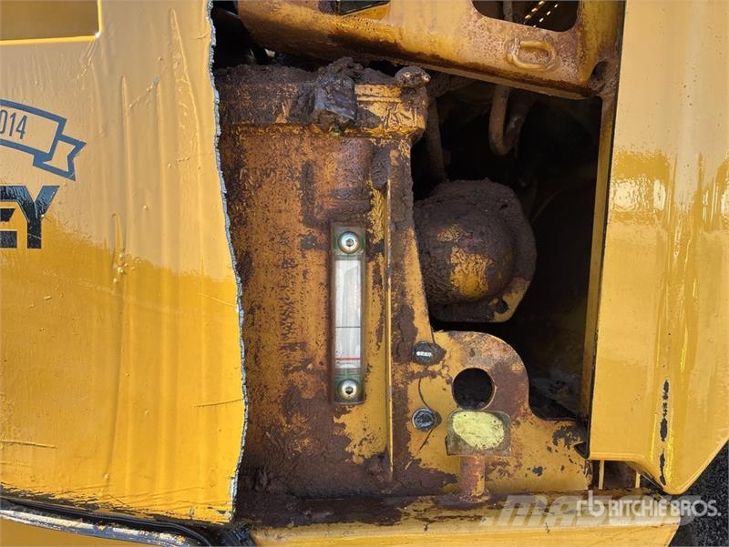 CAT 740B 铰接式自卸车