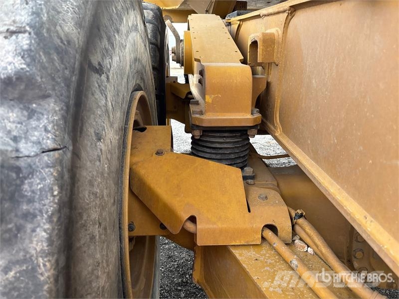 CAT 745 Articulated Dump Truck Artikulētie pašizgāzēji