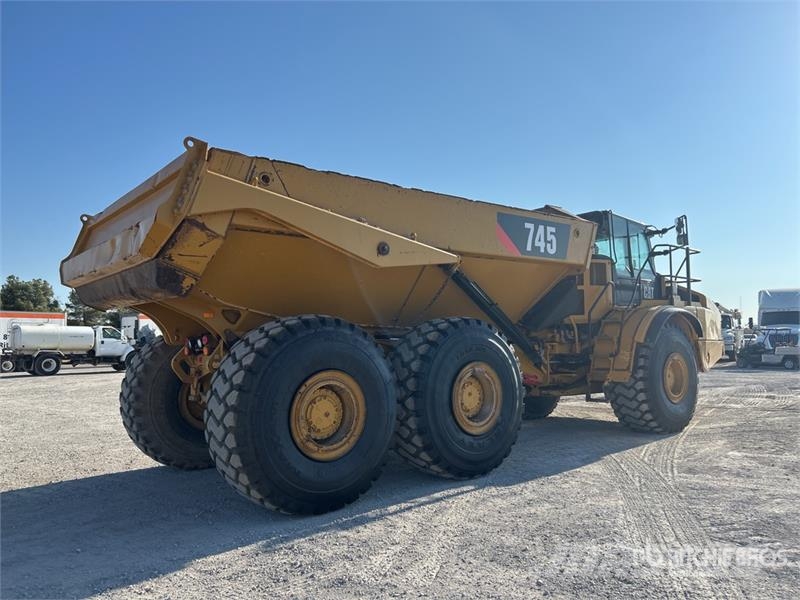 CAT 745 Articulated Dump Truck Kĺbové nákladné autá