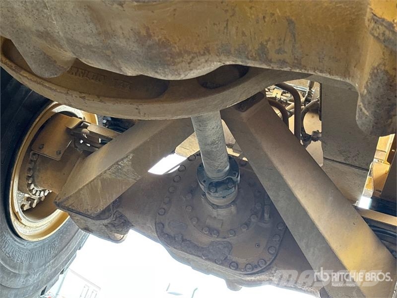 CAT 745 Articulated Dump Truck Artikulētie pašizgāzēji