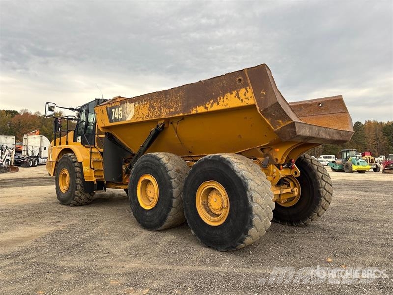 CAT 745 Articulated Dump Truck Artikulētie pašizgāzēji