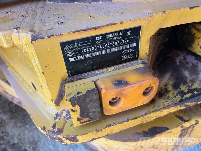 CAT 745 Articulated Dump Truck ساحبات مفصلية