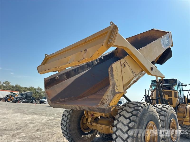CAT 745 Articulated Dump Truck Kĺbové nákladné autá