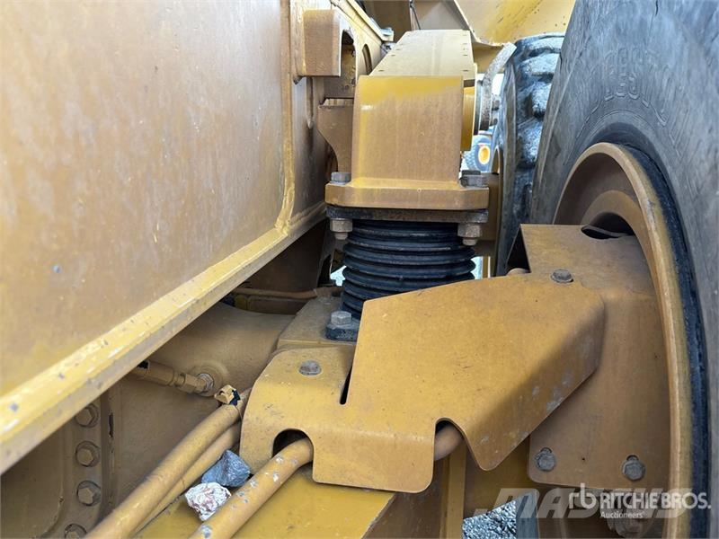 CAT 745 Articulated Dump Truck Artikulētie pašizgāzēji