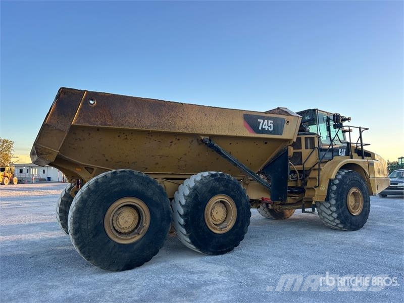 CAT 745 Articulated Dump Truck Karjeriniai savivarčiai