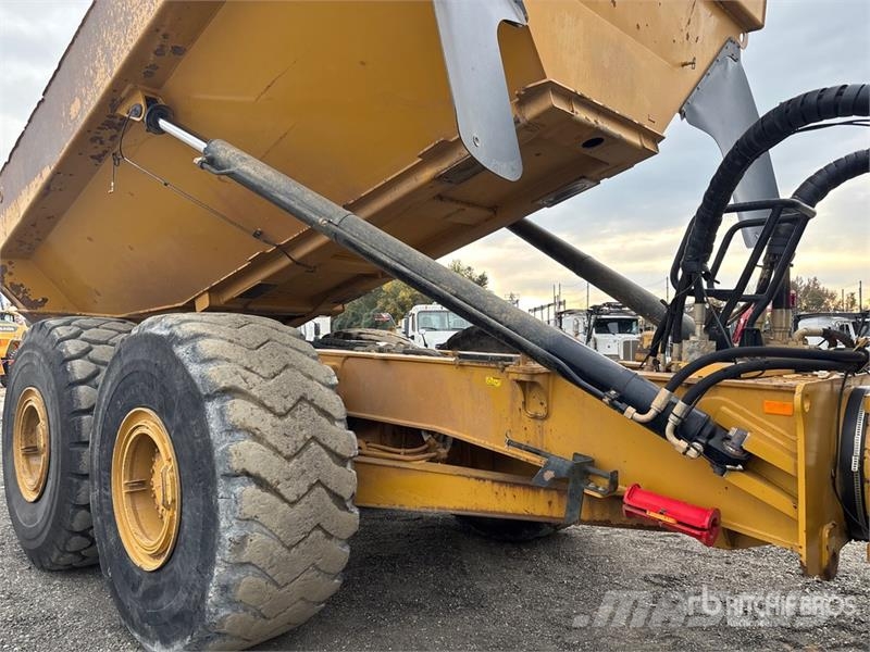 CAT 745 Articulated Dump Truck Artikulētie pašizgāzēji